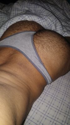 Alguém me quer depilar? Pago com o corpo kkkkk